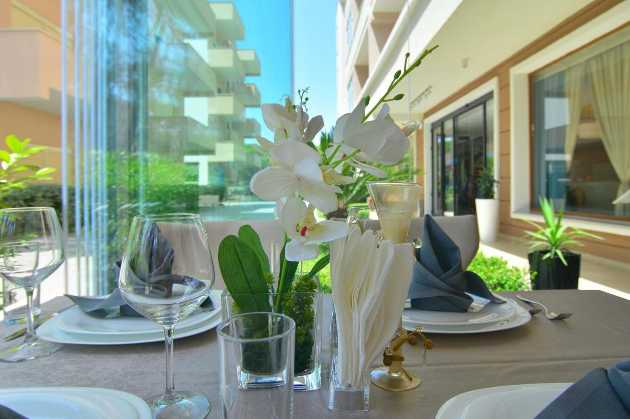 Sandy Beach Resort Golem  Exterior foto