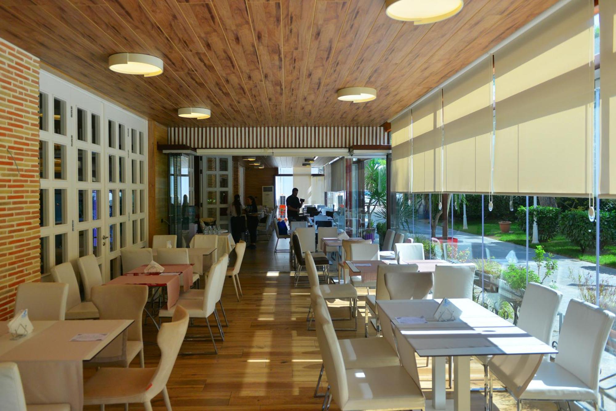 Sandy Beach Resort Golem  Exterior foto
