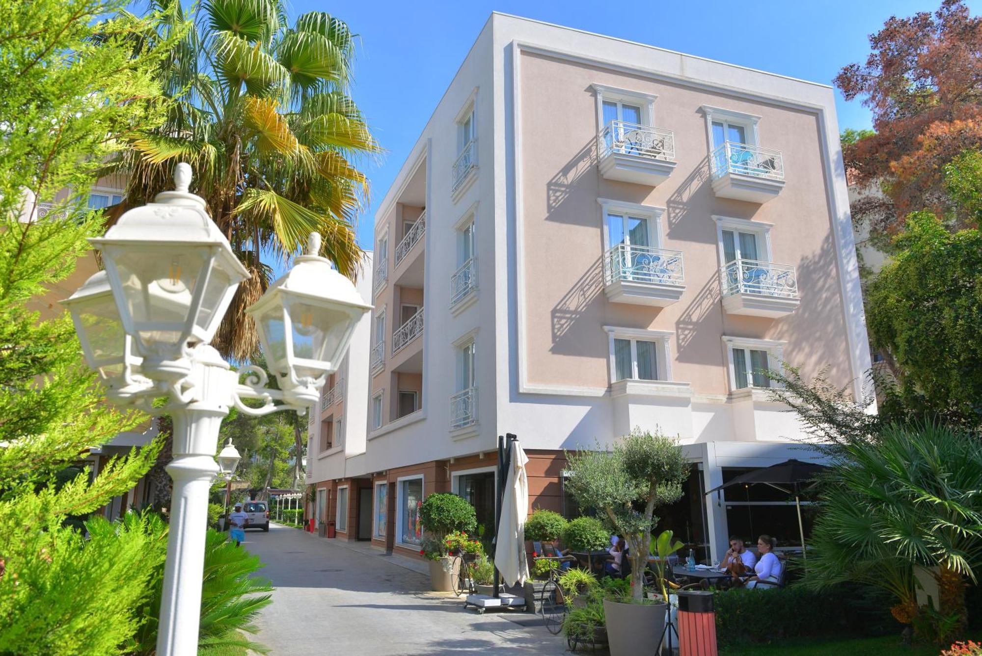 Sandy Beach Resort Golem  Exterior foto